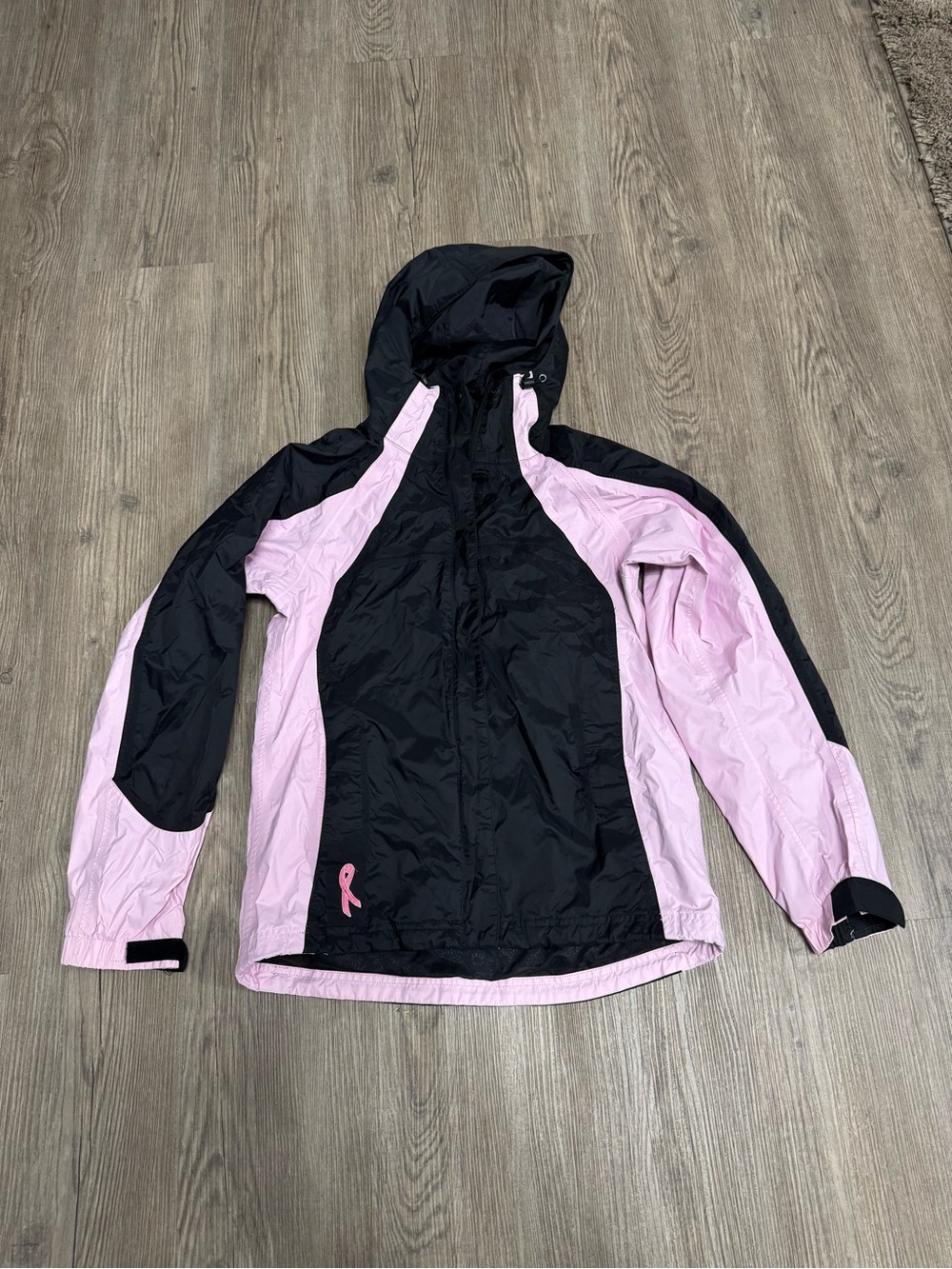Columbia Womens S Omni-Tech Waterproof Breast Cancer Awareness Hooded Packable